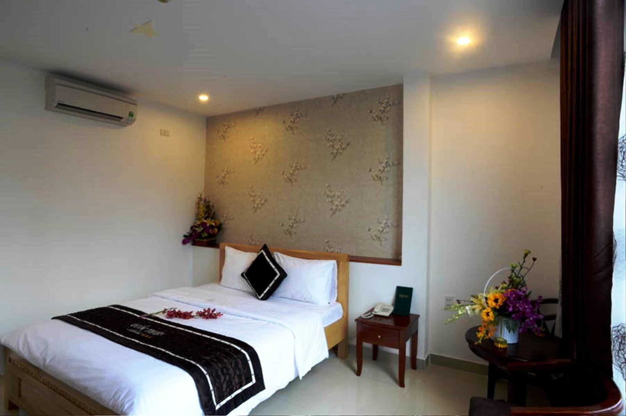 Quoc Thien Hotel Da Nang Exterior photo