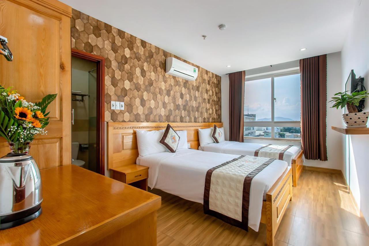 Quoc Thien Hotel Da Nang Exterior photo